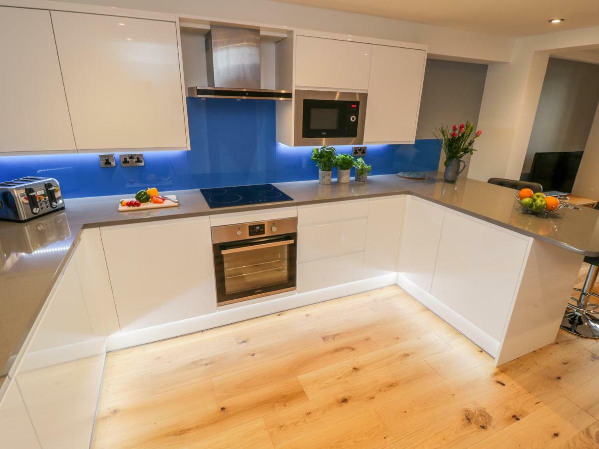 Blue Peter Engine Shed Apartment Whitby